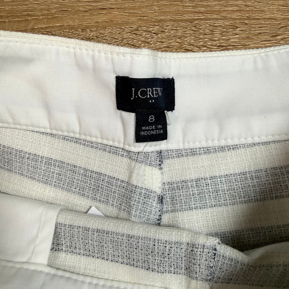 NWT J.Crew womens  Striped Basketweave Shorts navy and white size 8 - Picture 2 of 7